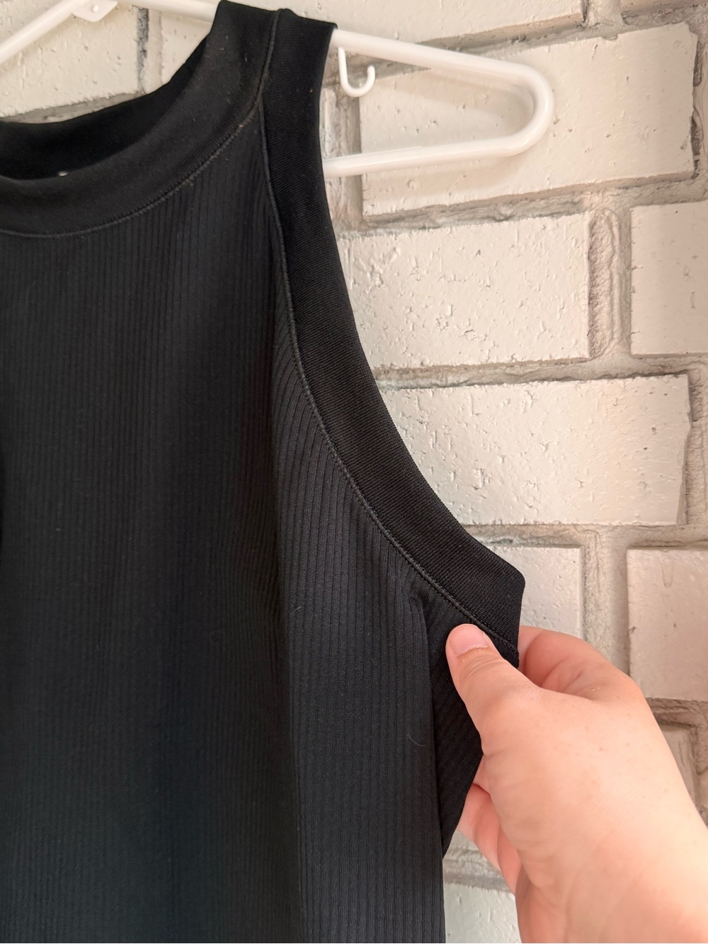 Athleta Renew Racerback Tank Top Black Ribbed Workout Activewear Women's Size 1X - Picture 2 of 8